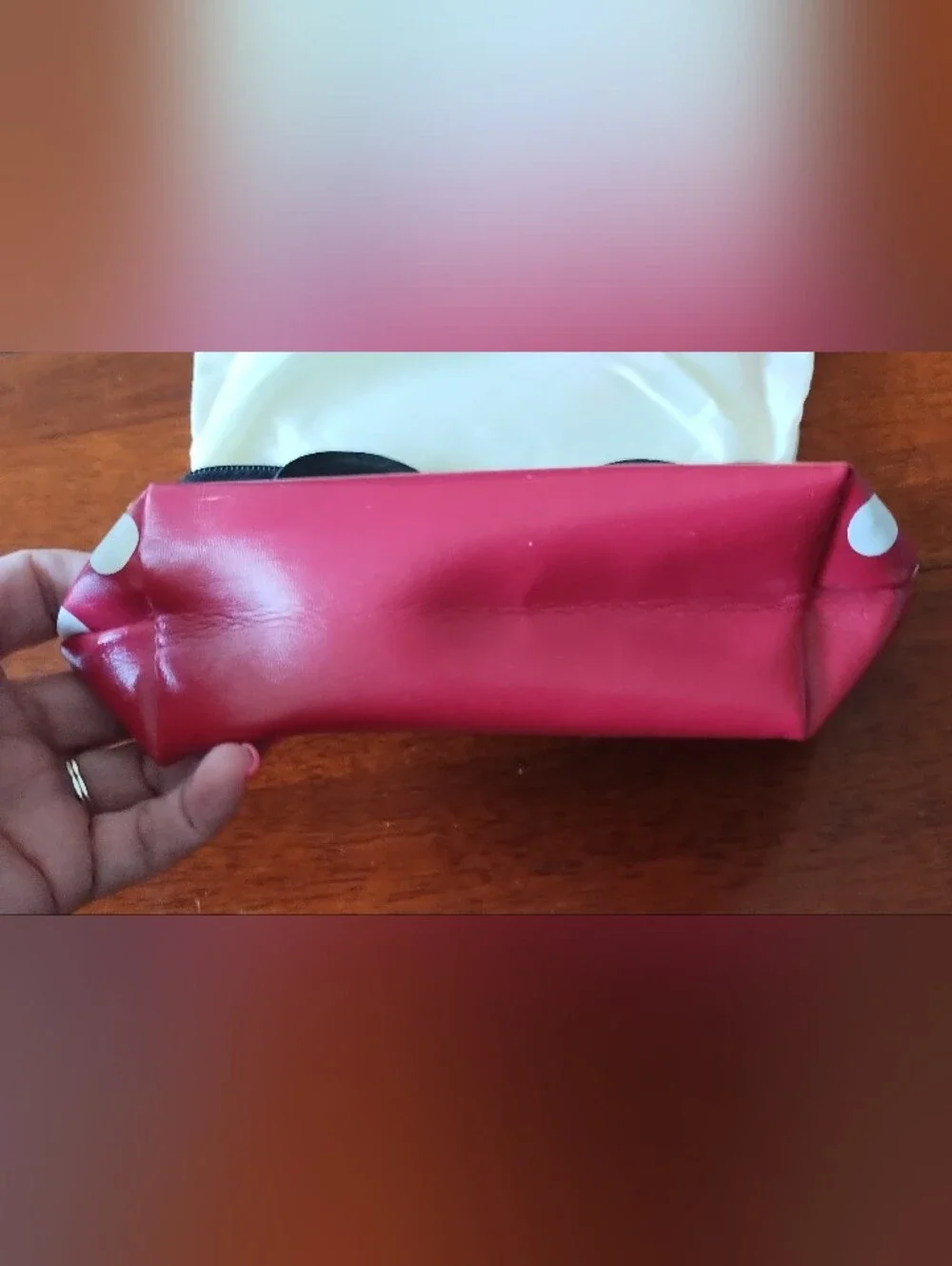 Not Branded Pouch - Picture 3 of 5
